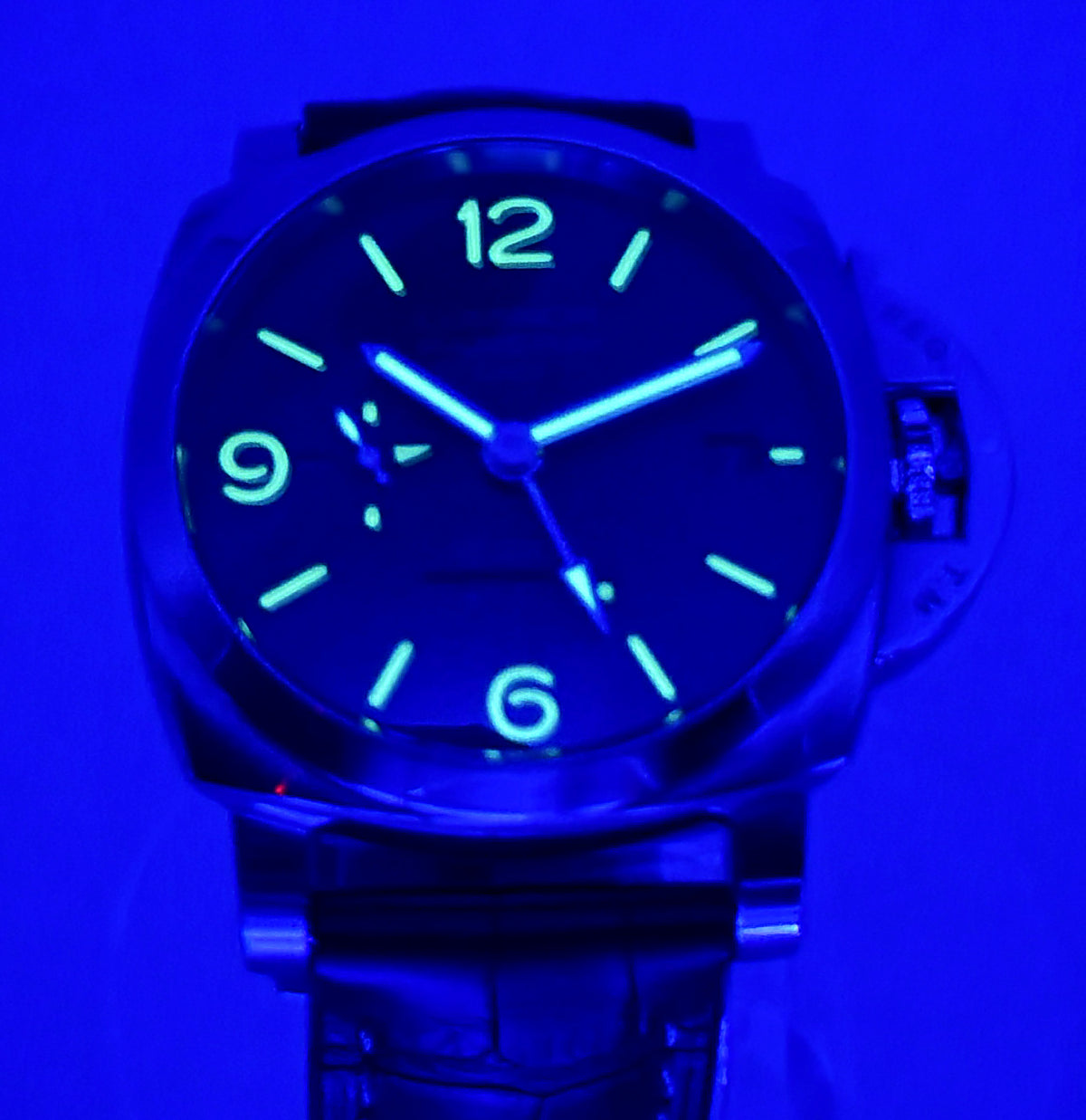 Panerai Luminor GMT Ref. PAM00986 – Full Set
